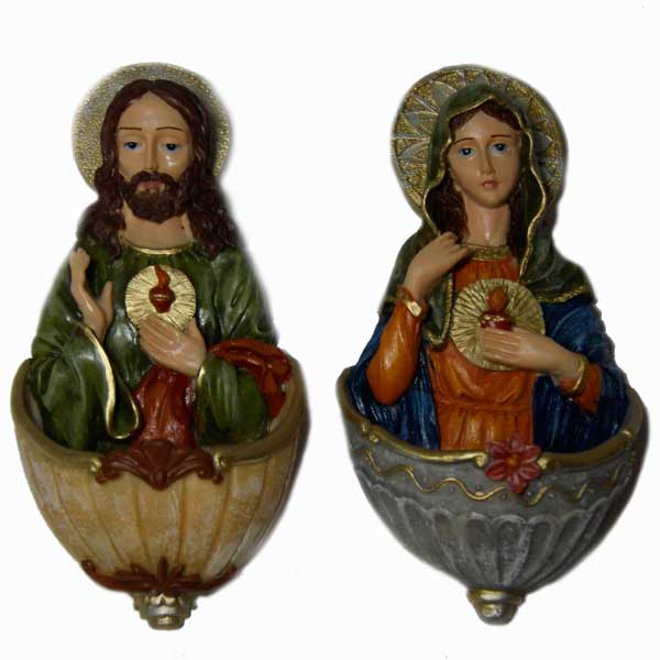 Pares de pia de água benta feita em resina com o Sagrado Coração de Jesus e o Sagrado Coração de Maria ideais para colocar na sua capela em casa